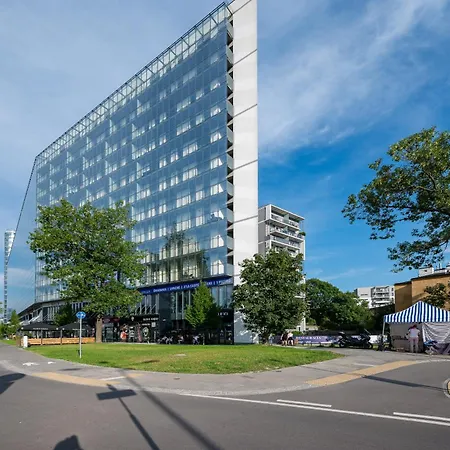 Comfort By Bookinghost * 바르샤바