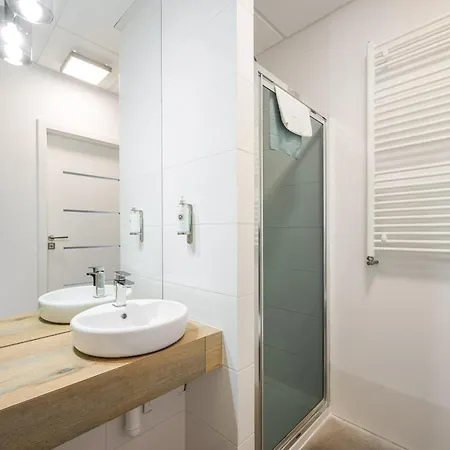 Appartement Comfort By Bookinghost