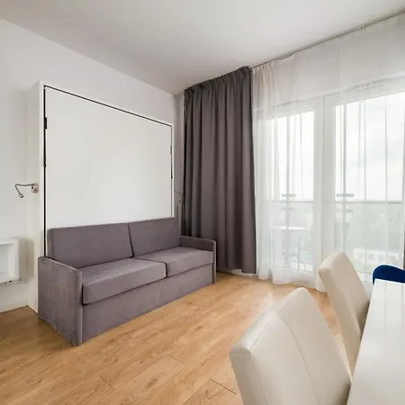 Comfort By Bookinghost * Warsaw