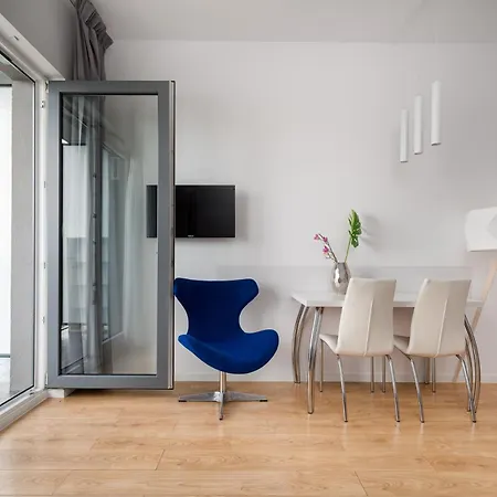 Comfort By Bookinghost Appartement *