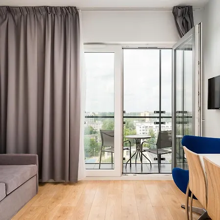 Comfort By Bookinghost Apartament