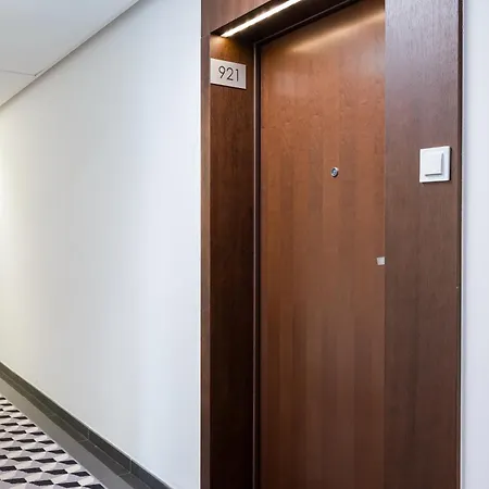 Comfort By Bookinghost Appartement