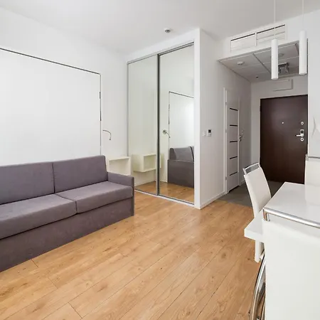 Comfort By Bookinghost Appartement Warschau