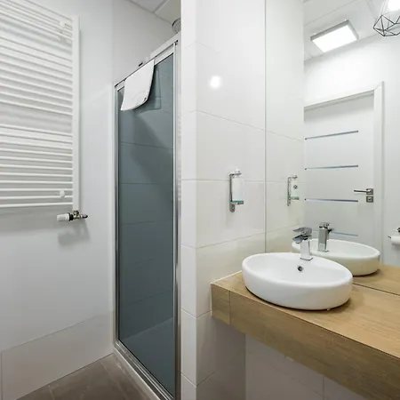 Comfort By Bookinghost Apartment Warsaw
