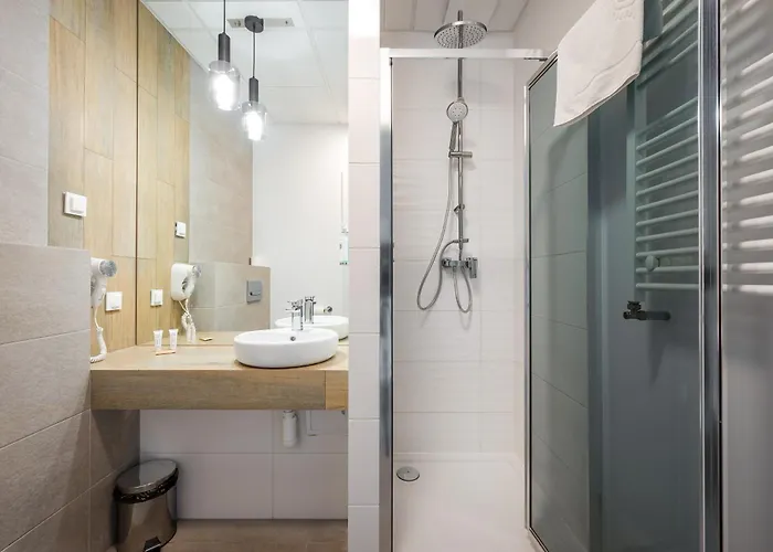 Comfort By Bookinghost *