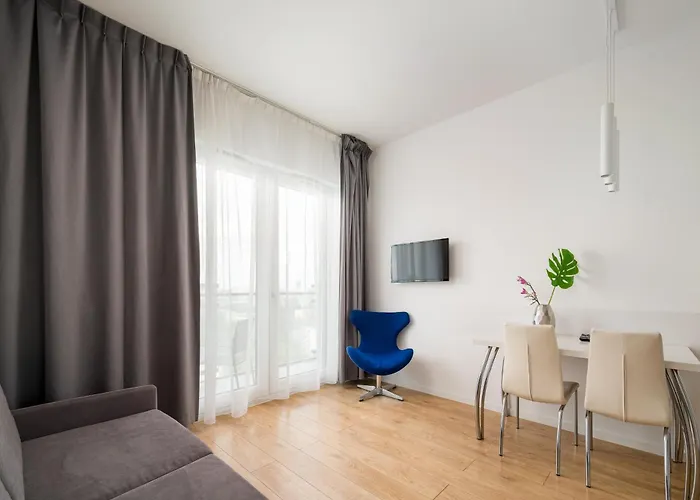 شقة Comfort By Bookinghost وارسو