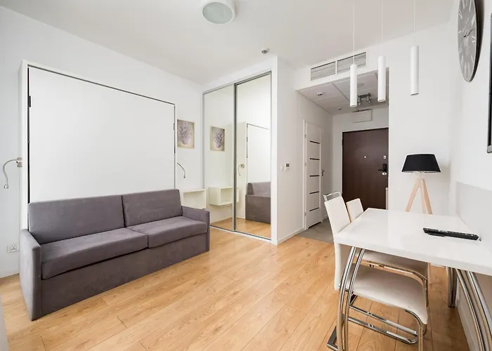 Comfort By Bookinghost وارسو